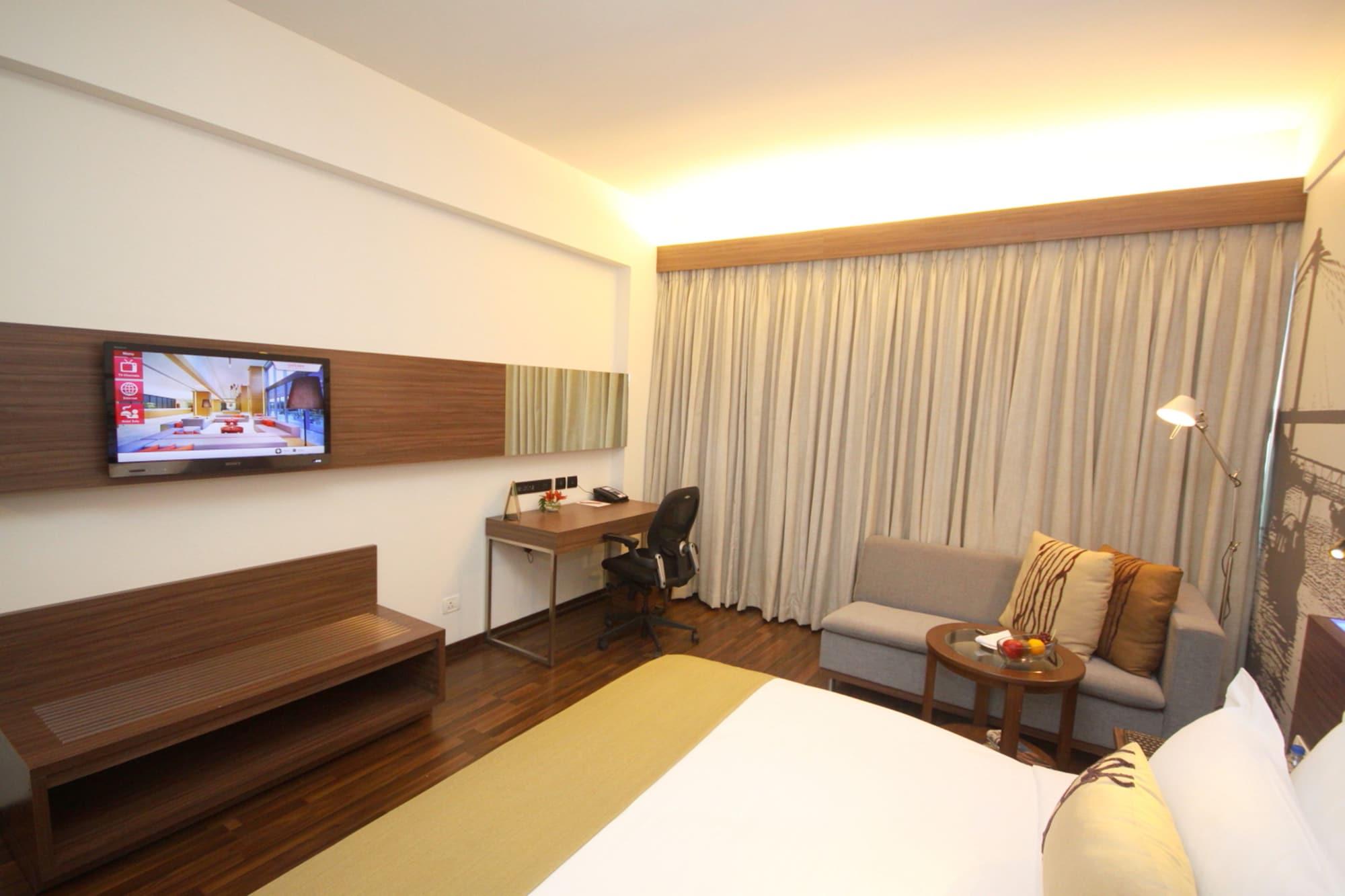 Vivanta Kolkata Em Bypass Exterior photo A room at the hotel