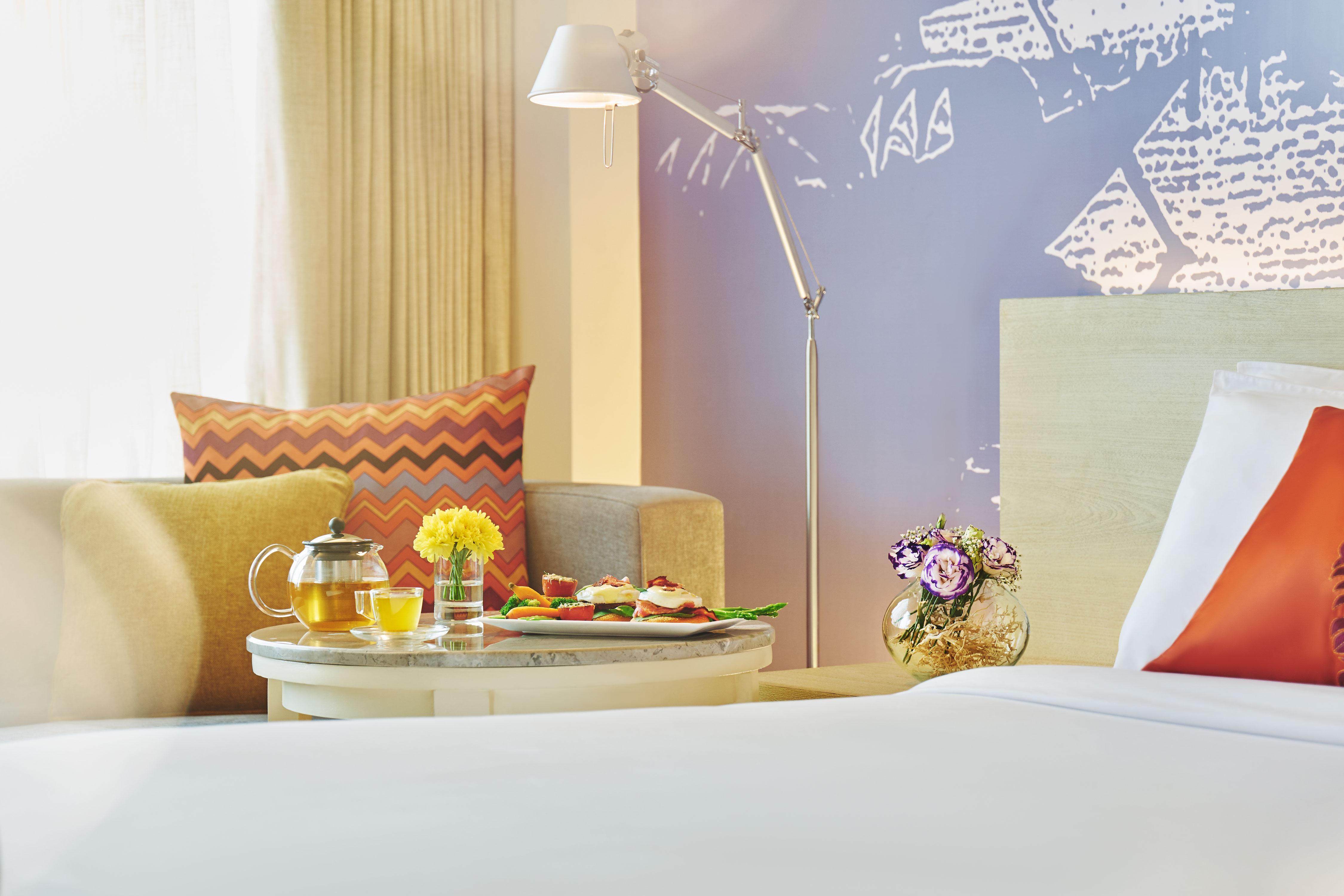 Vivanta Kolkata Em Bypass Exterior photo A room at the hotel
