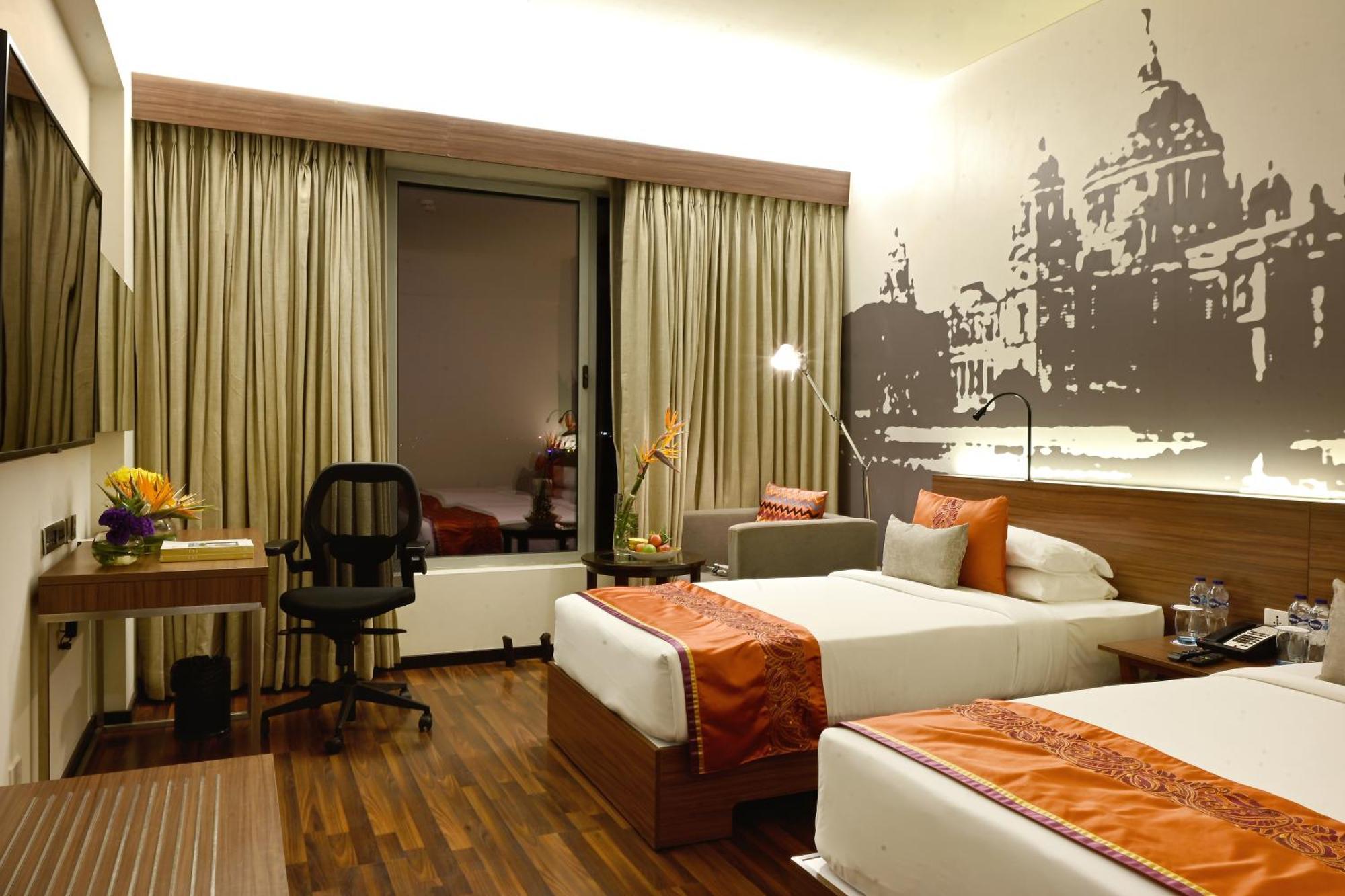 Vivanta Kolkata Em Bypass Exterior photo Deluxe Room