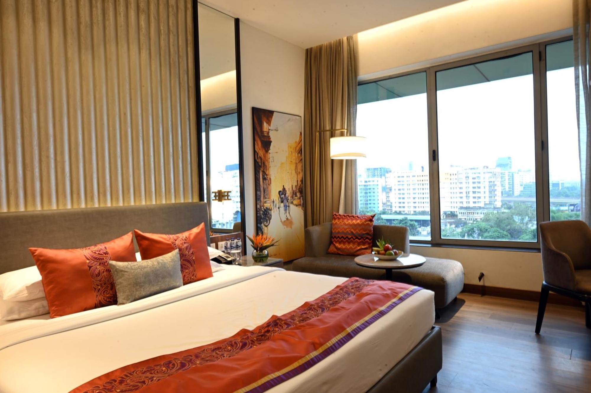 Vivanta Kolkata Em Bypass Exterior photo Deluxe Room